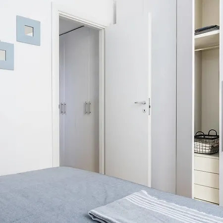 Home At Hotel Corso Xxii Marzo Appartement *